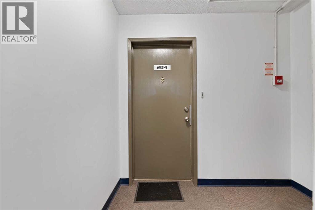 Calgary — Calgary - Main photo