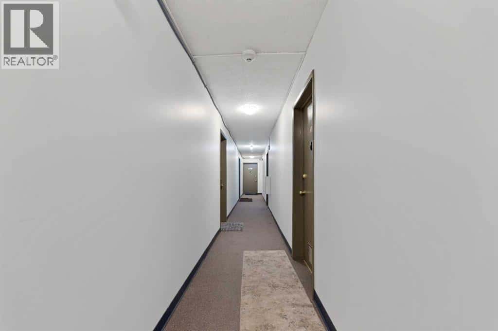 Calgary — Calgary - Photo 2 of 32