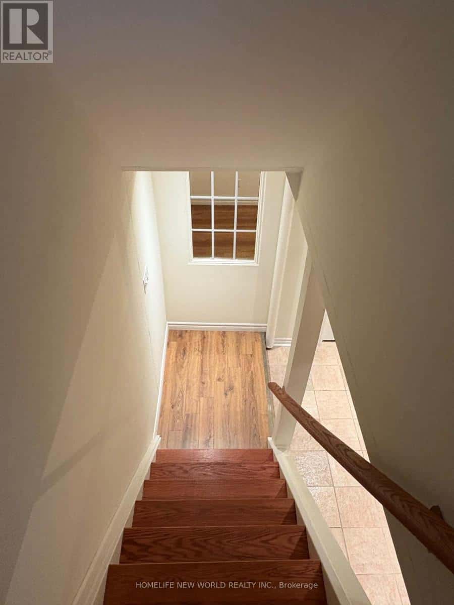 Markham (Berczy) — Markham (Berczy) - Photo 3 of 24