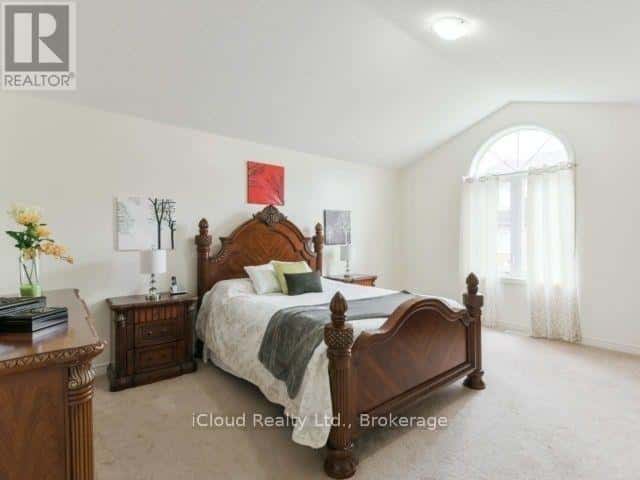 Brampton (Northwest Brampton) — Brampton (Northwest Brampton) - Photo 4 of 11