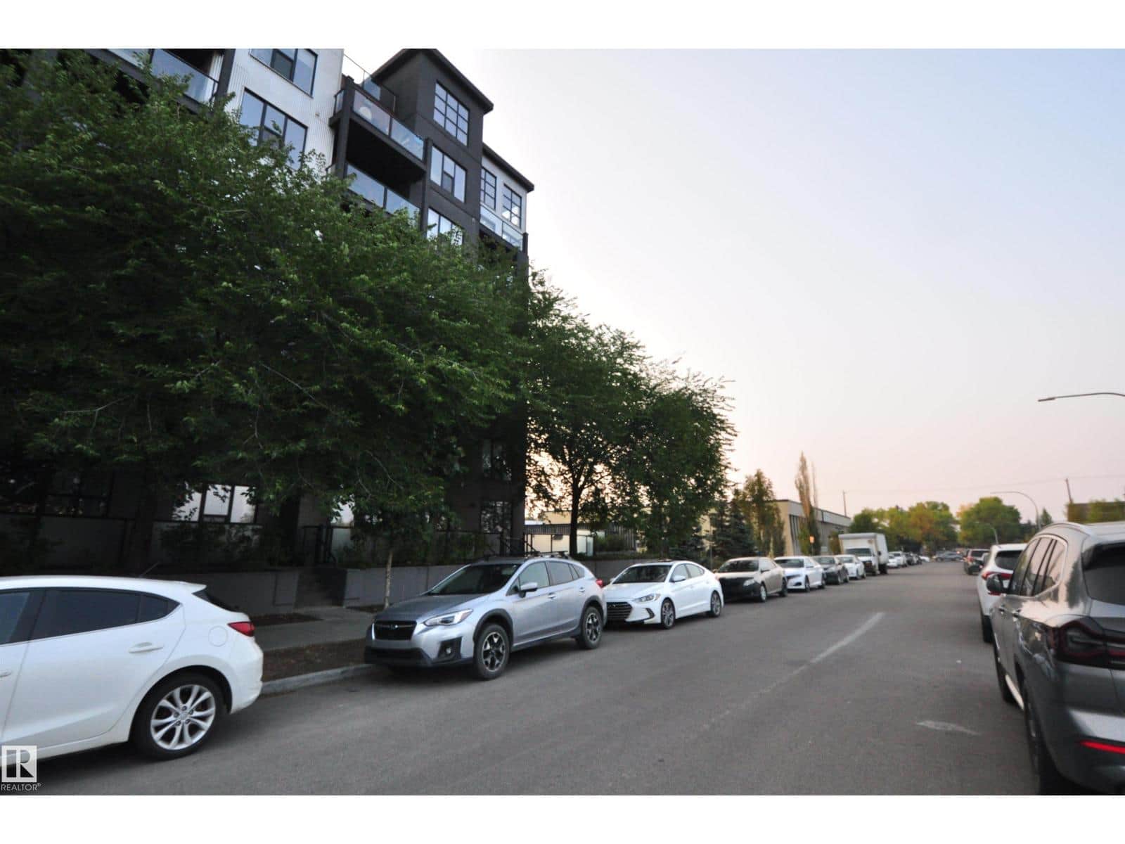 #407 10518 113 ST NW - Photo 5 of 19, Edmonton, Alberta