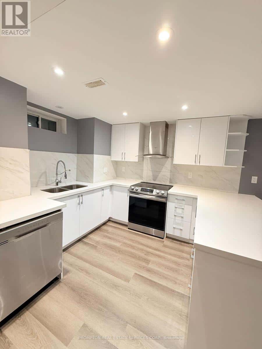 BASEMENT - 472 PARKVIEW BOULEVARD — Mississauga (Creditview), Ontario - Photo 2 of 10