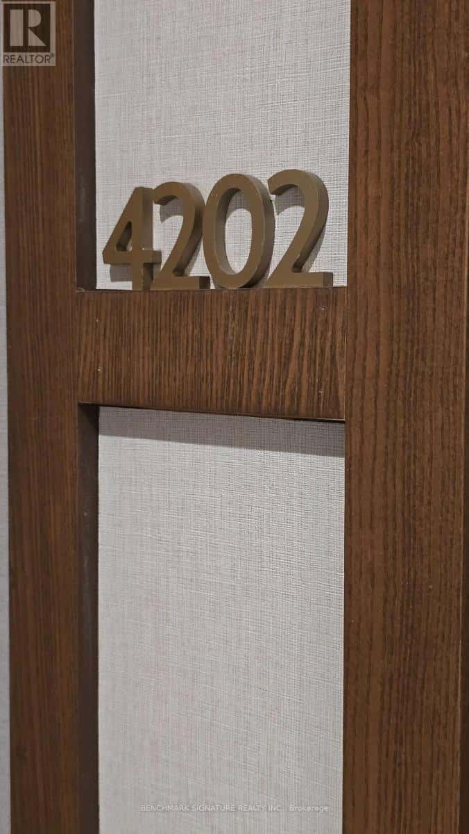 Vaughan (Vaughan Corporate Centre) — Vaughan (Vaughan Corporate Centre) - Photo 3 of 20