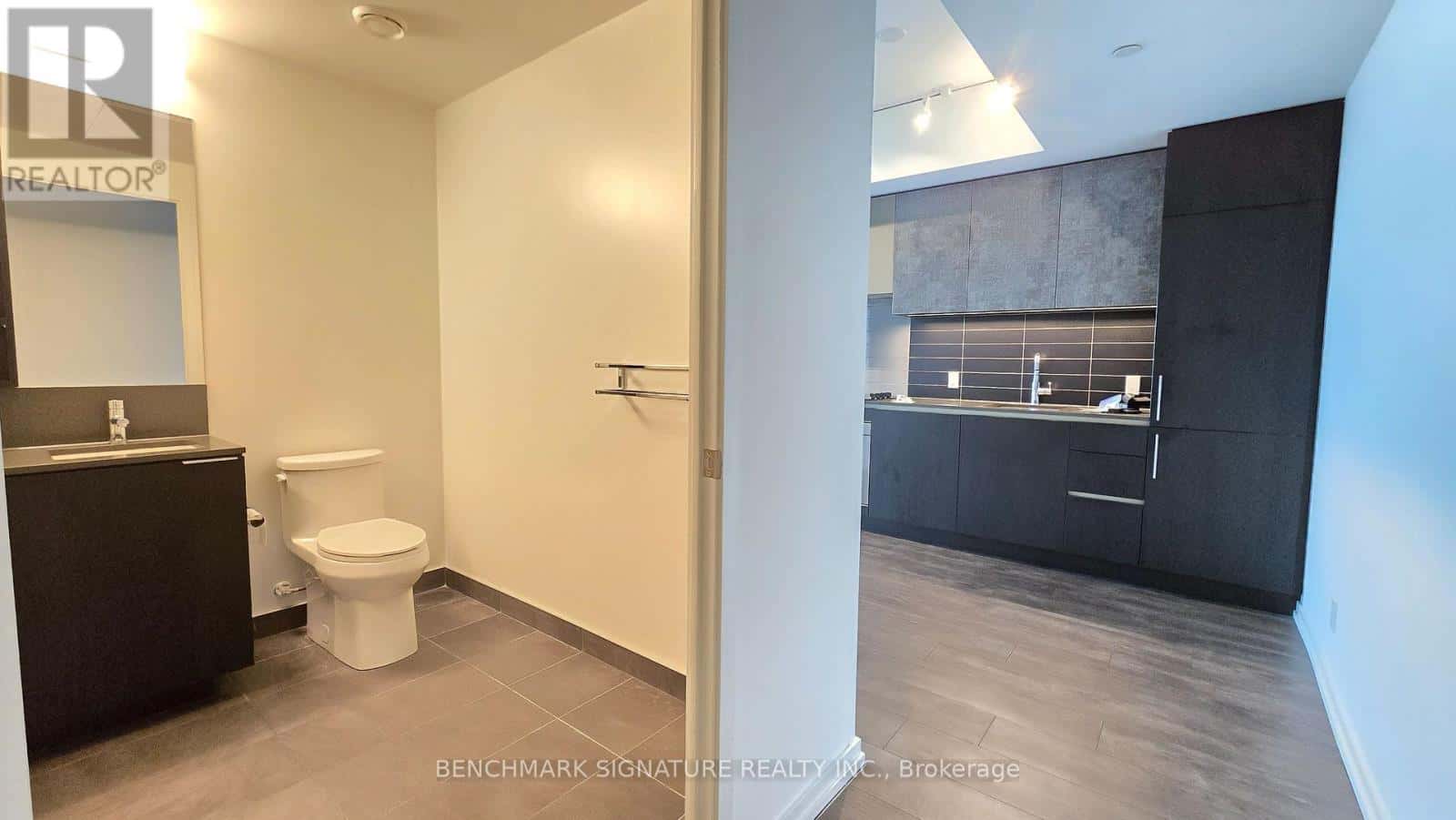 Vaughan (Vaughan Corporate Centre) — Vaughan (Vaughan Corporate Centre) - Photo 5 of 20