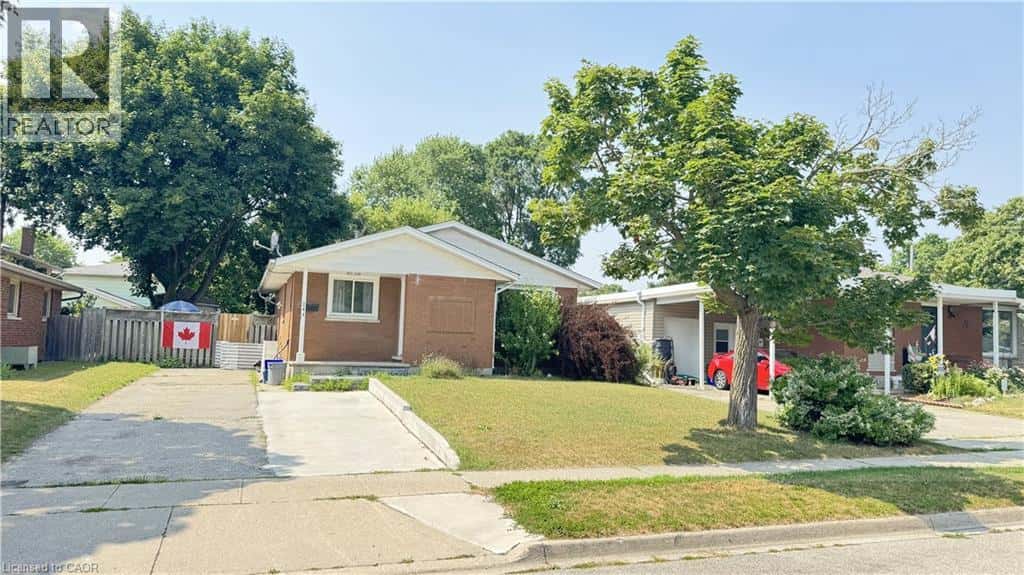 Cambridge — Cambridge - Photo 4 of 19