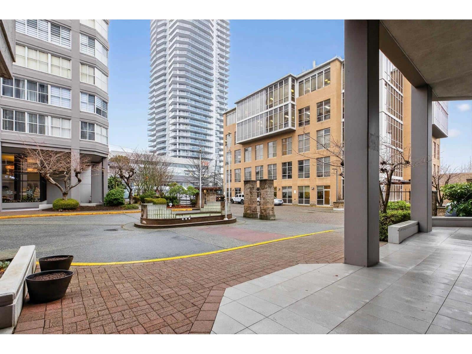 Delta — Delta - Photo 3 of 31