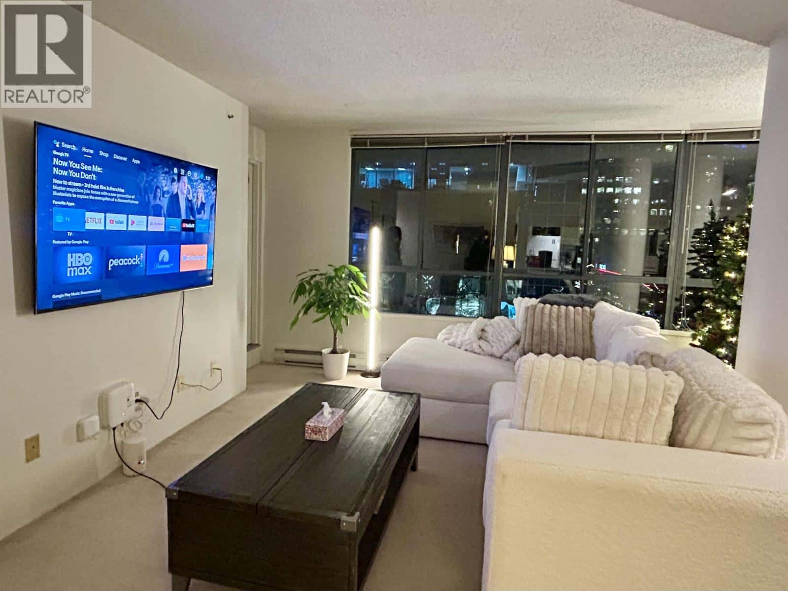 Vancouver — Vancouver - Photo 5 of 22