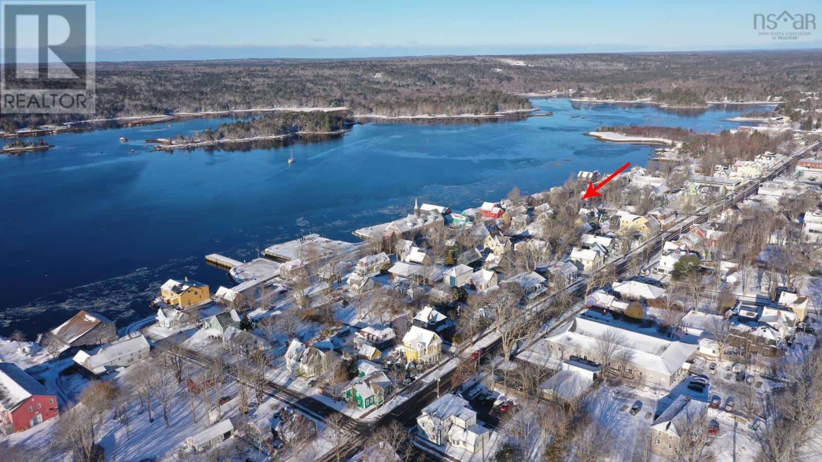 Shelburne — Shelburne - Photo 5 of 49