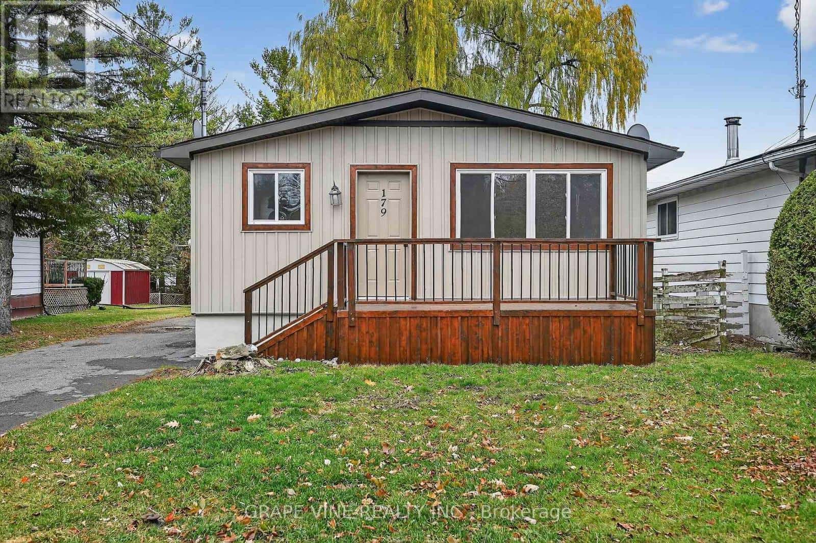 179 VICTORIA STREET — Mississippi Mills, Ontario - Photo 2 of 45