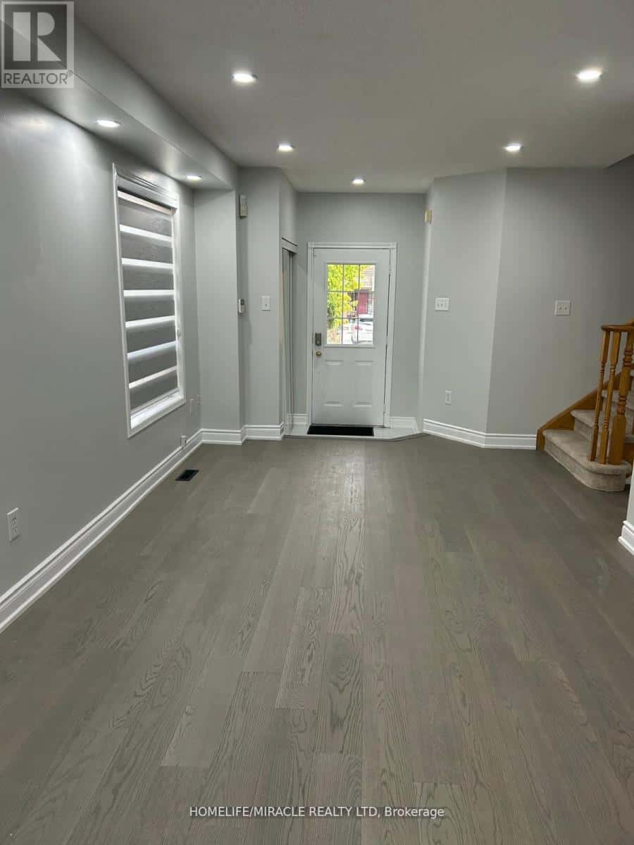 Brampton (Fletcher's Meadow) — Brampton (Fletcher's Meadow) - Photo 3 of 21