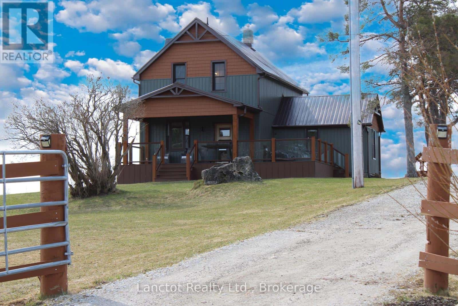 402558 GREY ROAD 17 — Georgian Bluffs, Ontario - Photo 4 of 43
