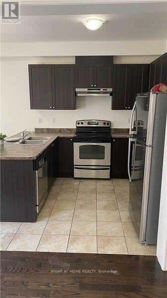 Milton (CL Clarke) — Milton (CL Clarke) - Photo 3 of 17