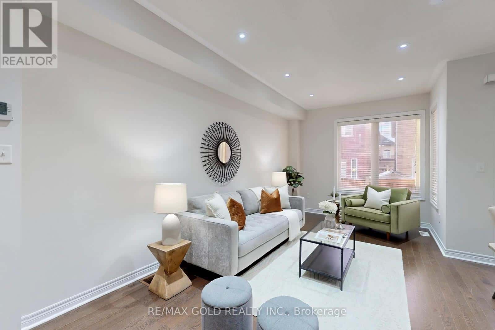 Brampton (Northwest Brampton) — Brampton (Northwest Brampton) - Photo 4 of 50