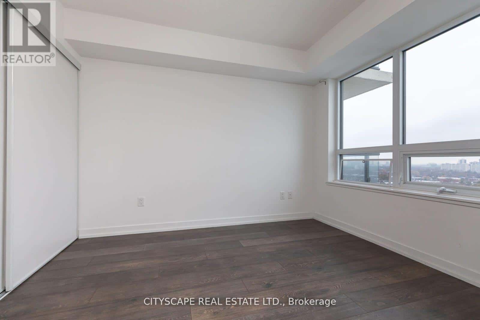 Toronto (Dovercourt-Wallace Emerson-Junction) — Toronto (Dovercourt-Wallace Emerson-Junction) - Photo 5 of 10