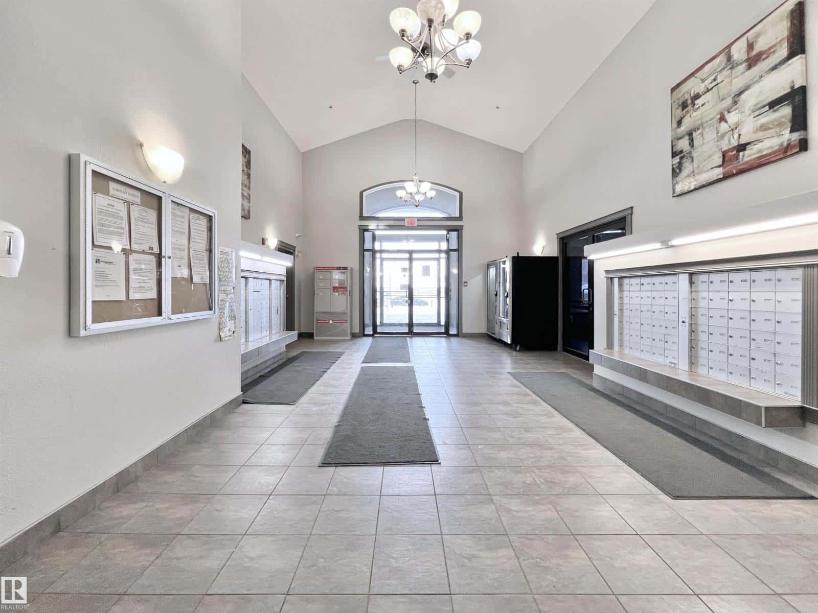 Edmonton — Edmonton - Photo 3 of 29