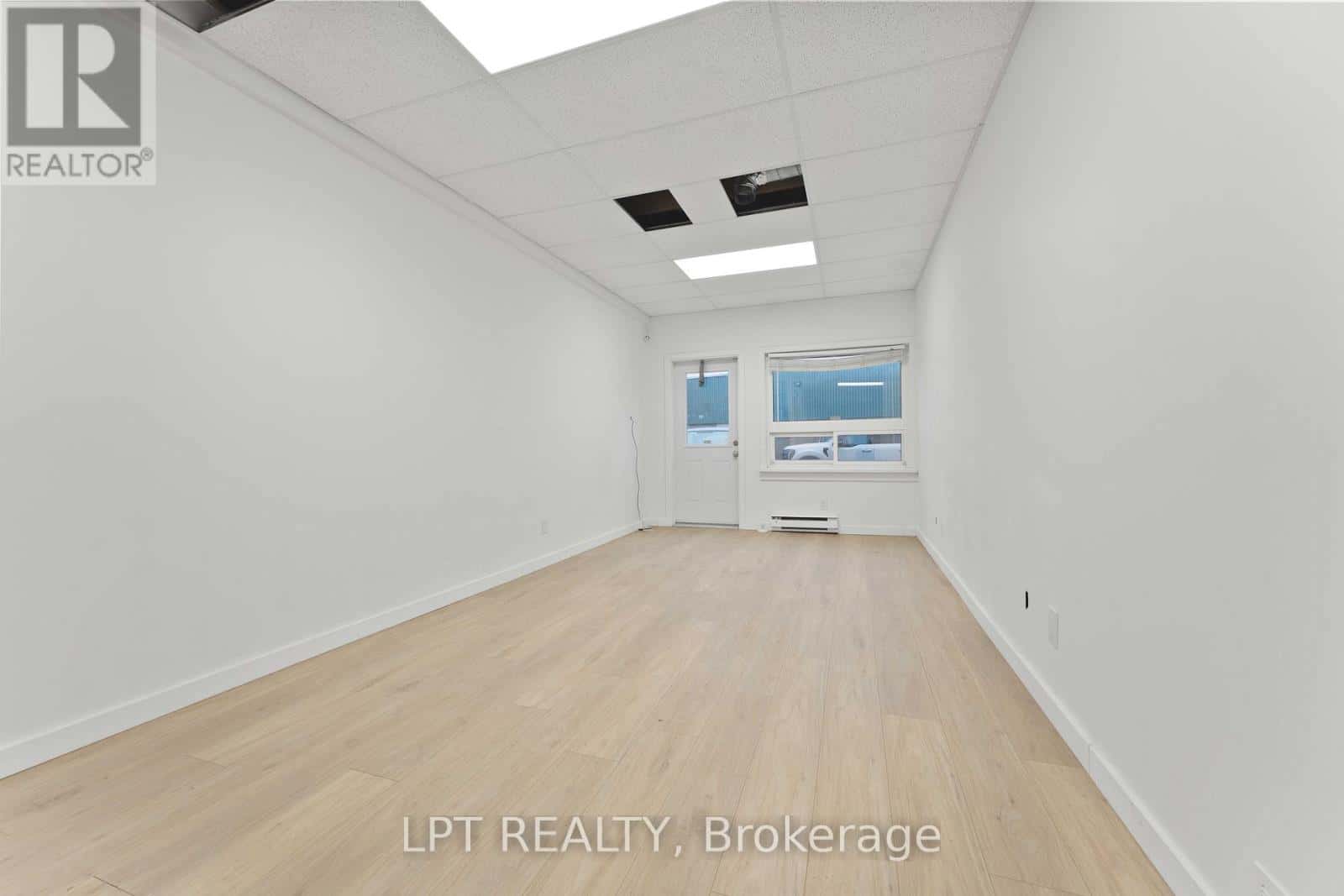 12 - 81 AURIGA DRIVE — Ottawa - Photo 5 of 47