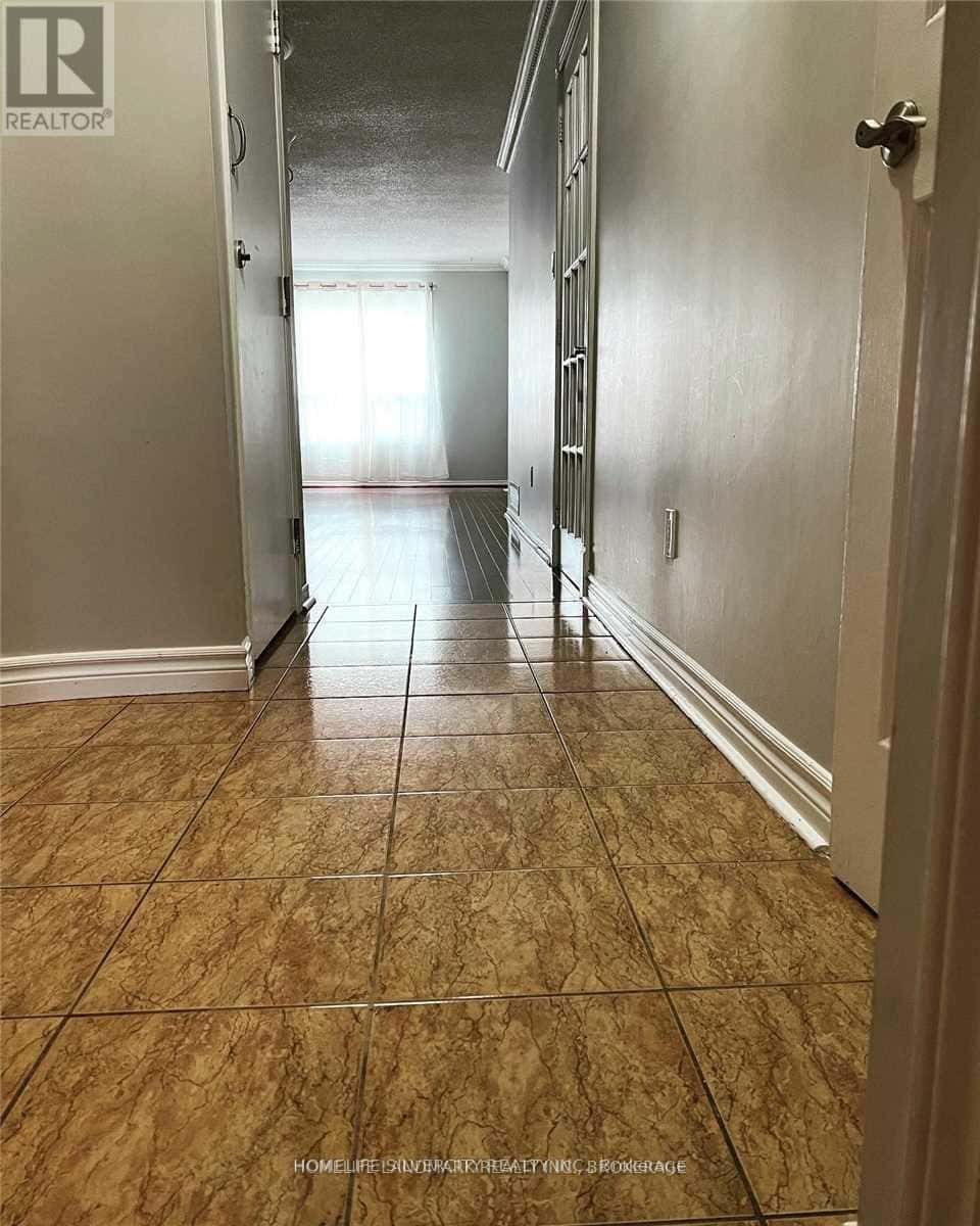 Markham (Middlefield) — Markham (Middlefield) - Photo 5 of 11