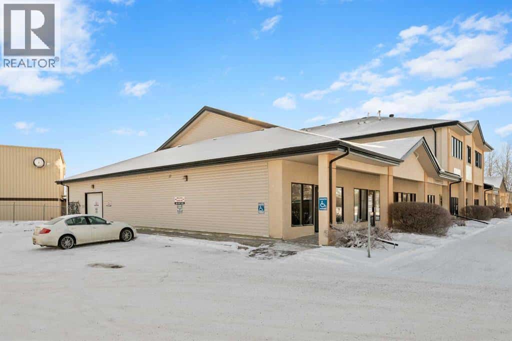 200, 14 Crystalridge Drive — Okotoks, Alberta - Photo 5 of 22