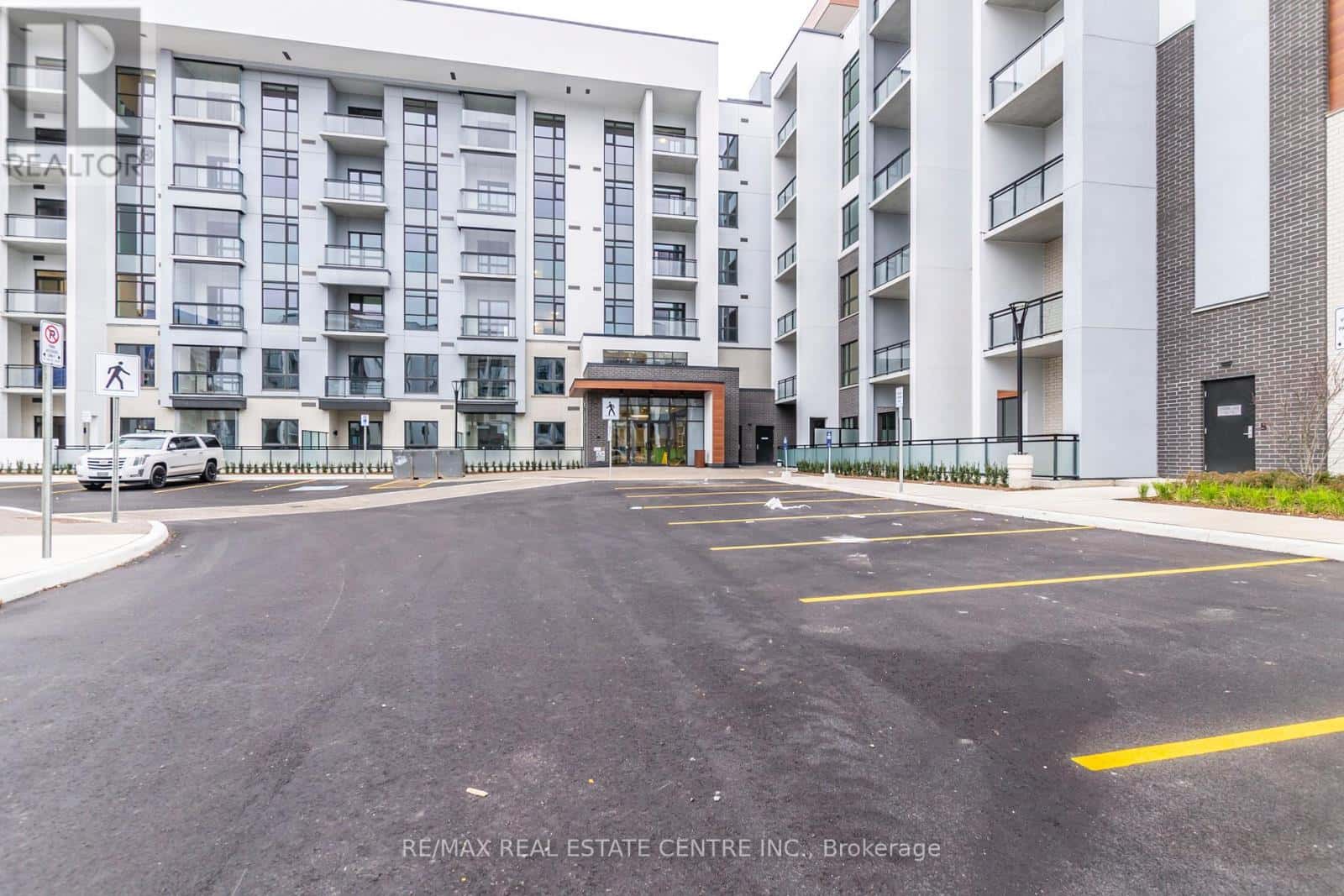 Milton (Walker) — Milton (Walker) - Photo 4 of 30