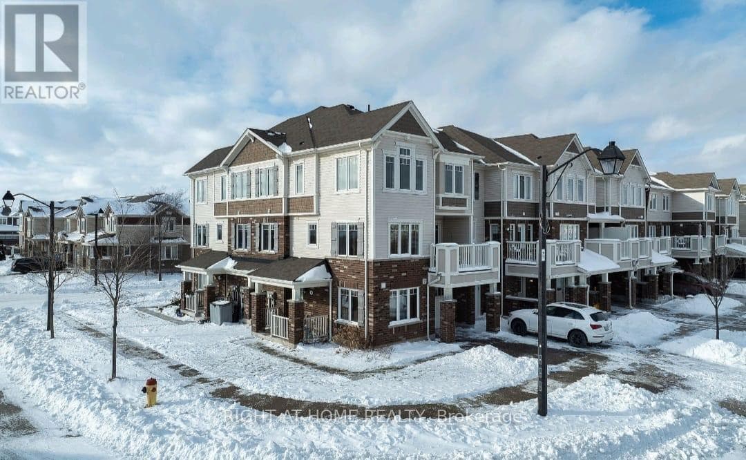 Kitchener — Kitchener - Main photo