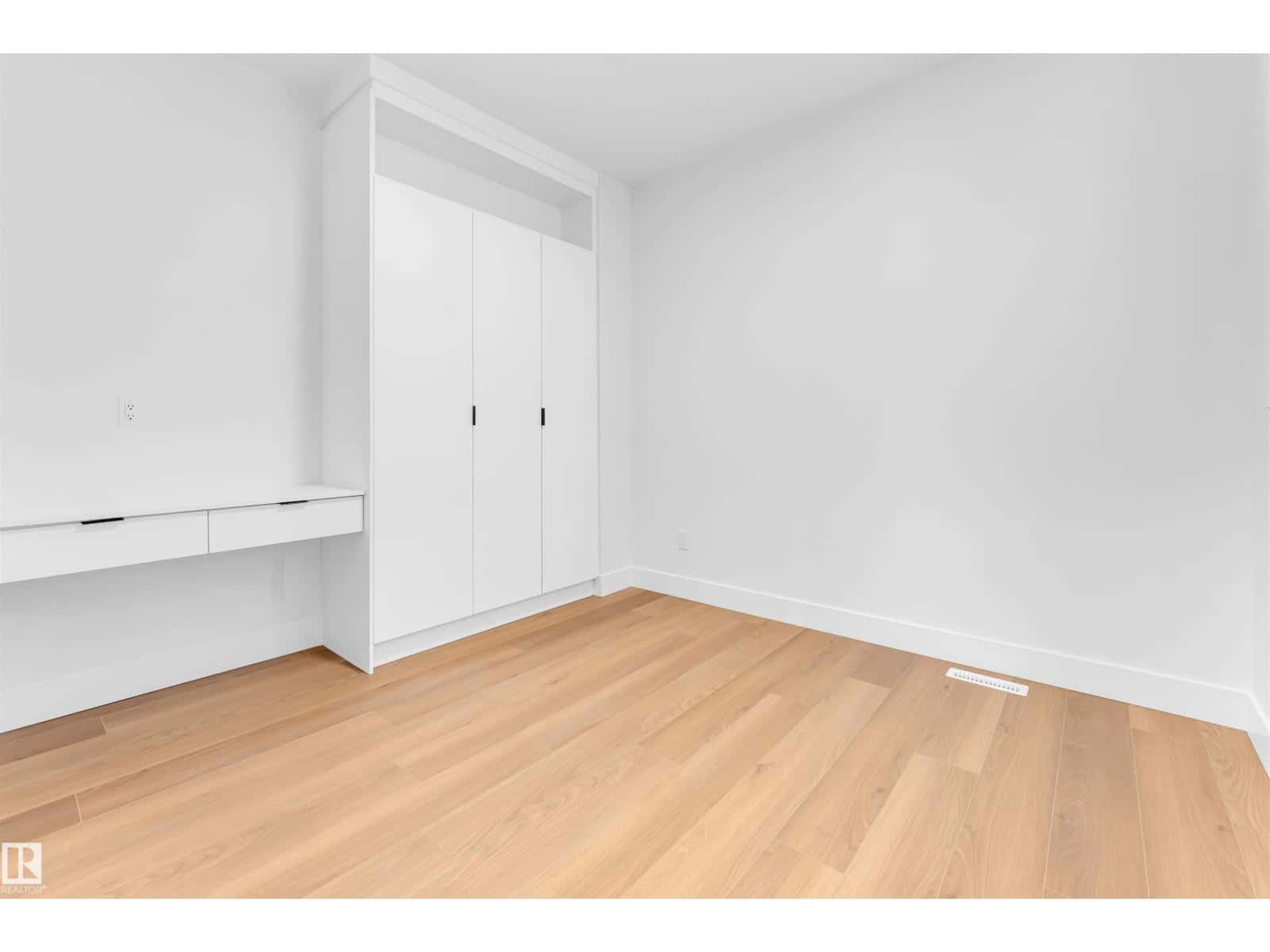 Leduc — Leduc - Photo 5 of 43