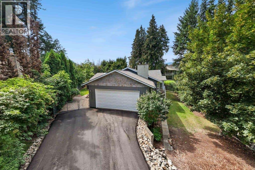 2131 21 Street Northeast