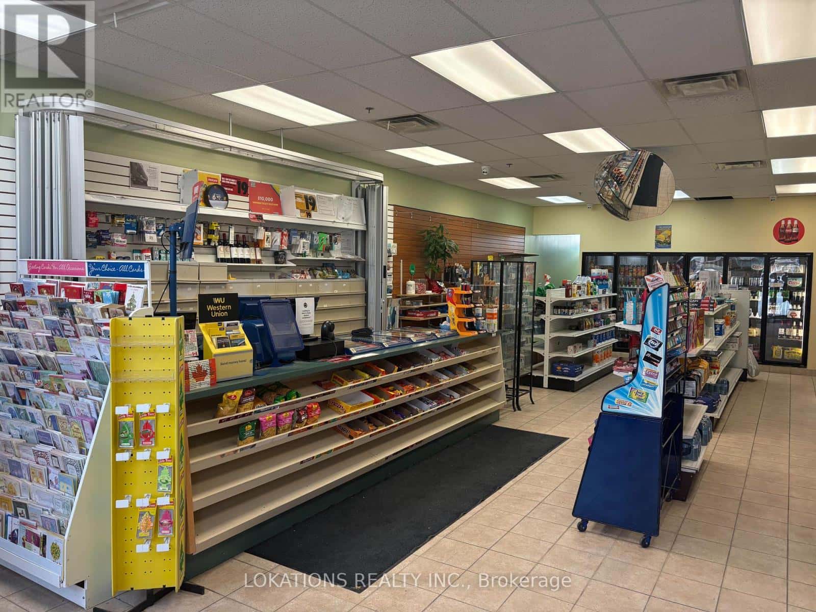 Vaughan (Maple) — Vaughan (Maple) - Photo 3 of 8