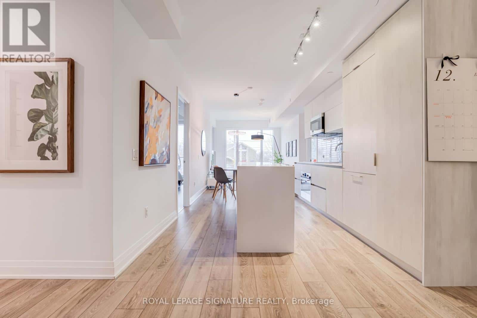 Mississauga (Port Credit) — Mississauga (Port Credit) - Photo 3 of 27