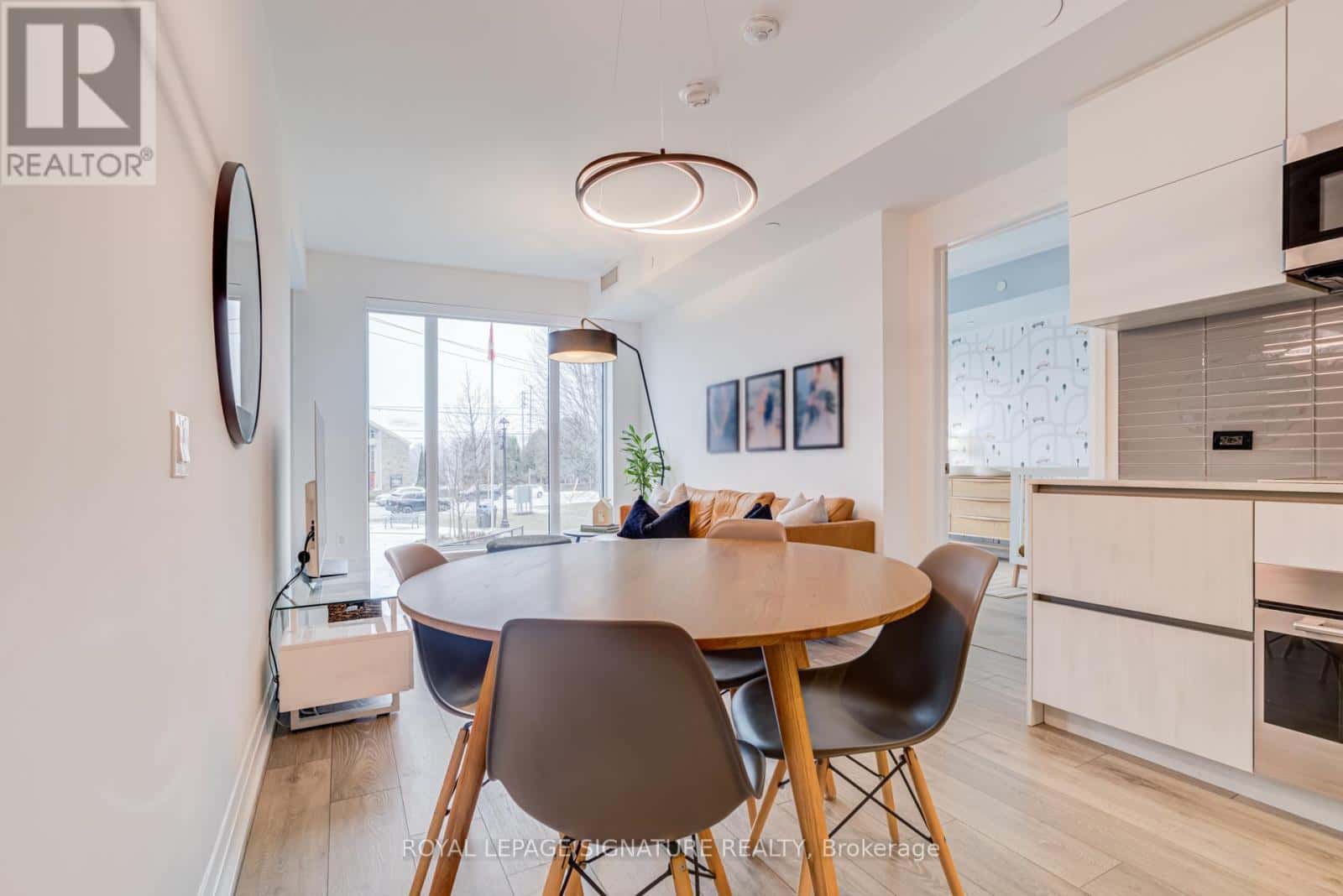 Mississauga (Port Credit) — Mississauga (Port Credit) - Photo 5 of 27