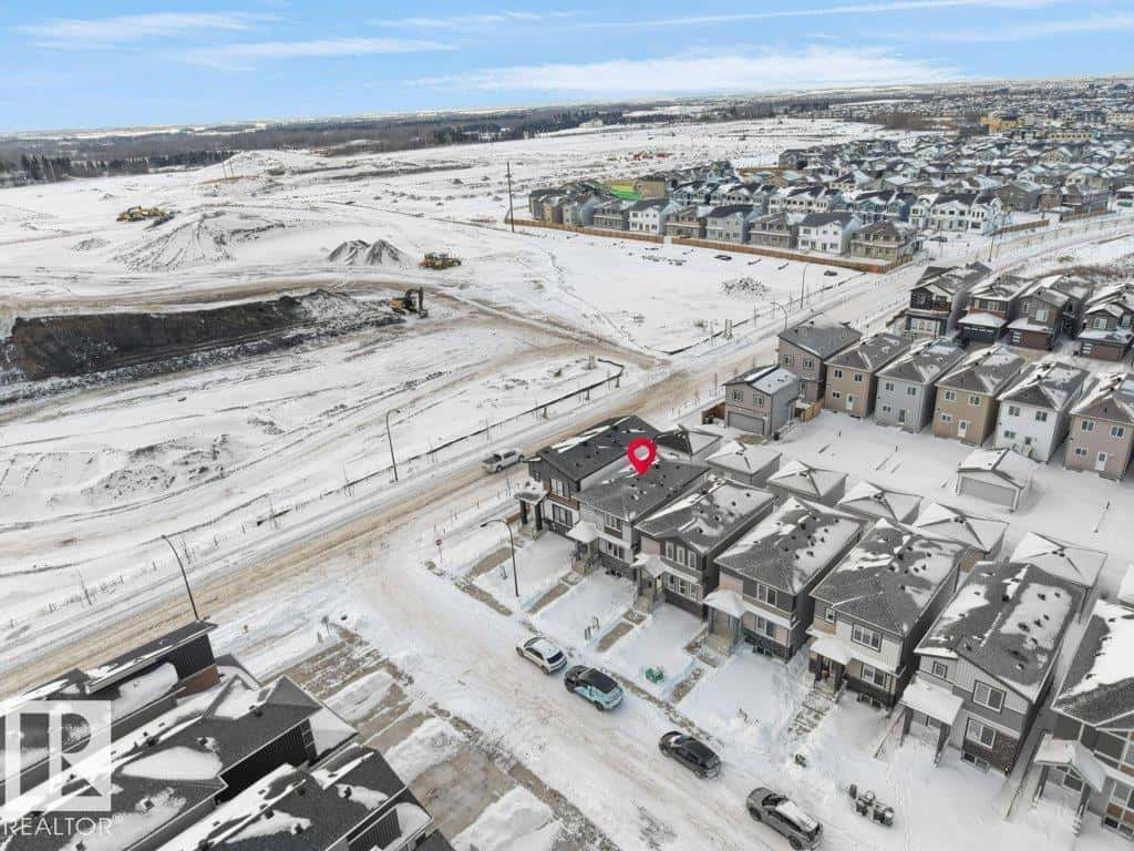 Edmonton — Edmonton - Photo 3 of 46