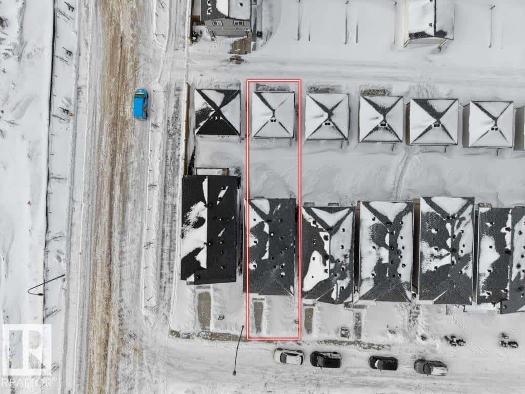 Edmonton — Edmonton - Photo 4 of 46