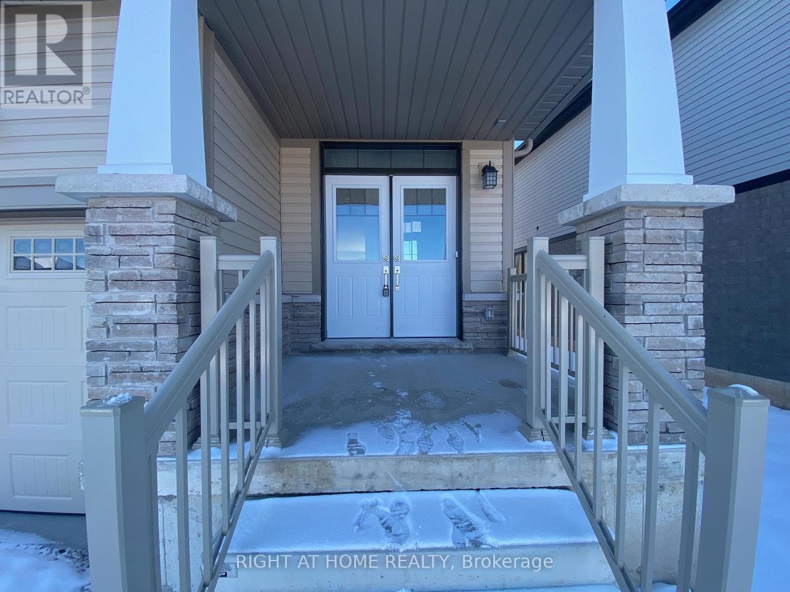 74 WITTEVEEN DRIVE — Brantford - Main photo