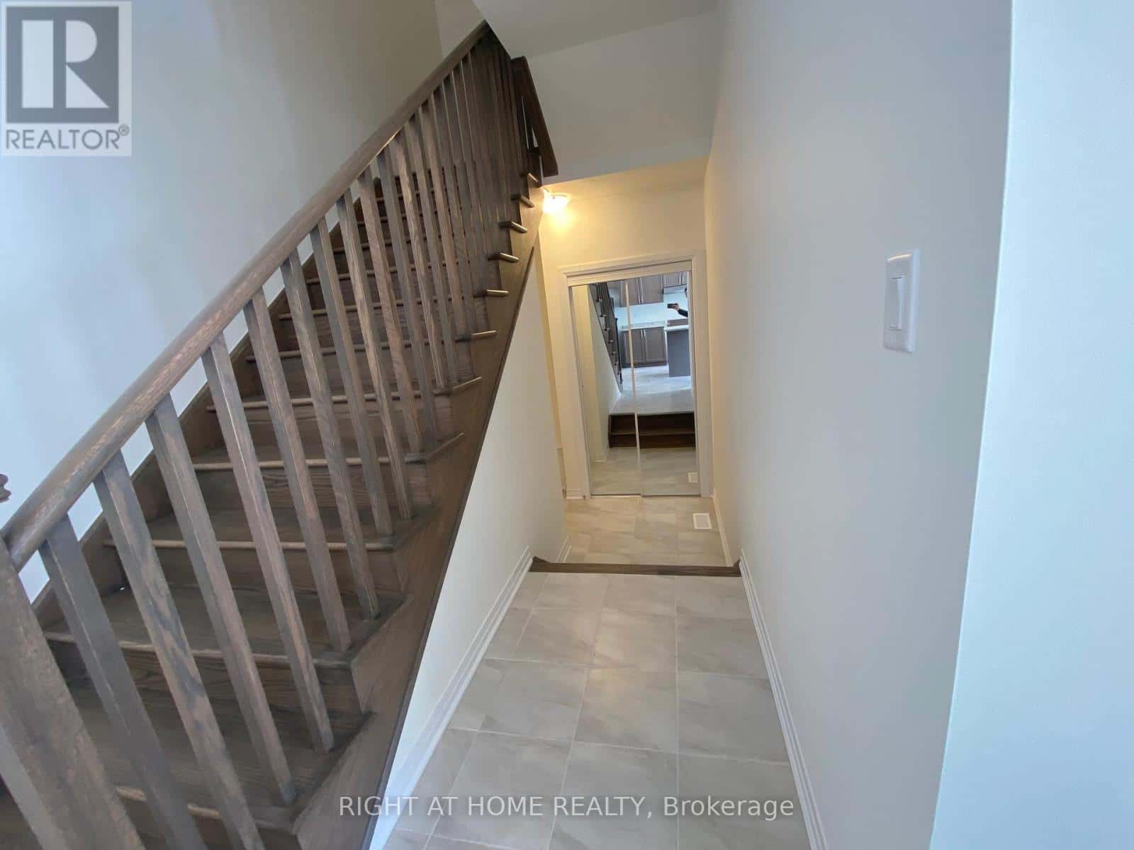 74 WITTEVEEN DRIVE — Brantford - Photo 5 of 33