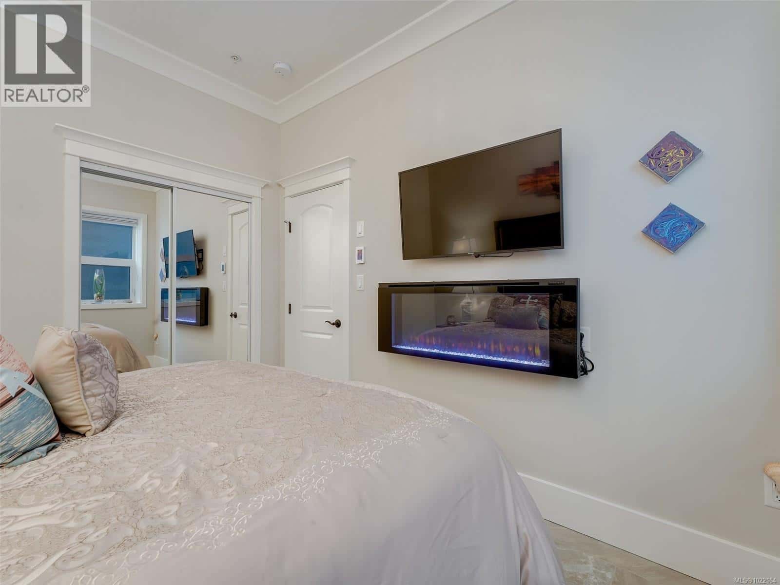 8B 1000 SookePoint Pl — Sooke - Photo 3 of 38