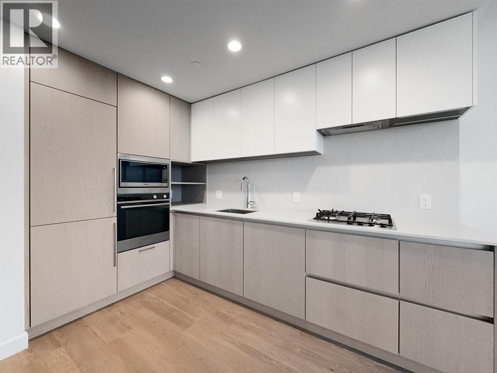 19xx 5685 HALLEY AVENUE — Burnaby - Main photo