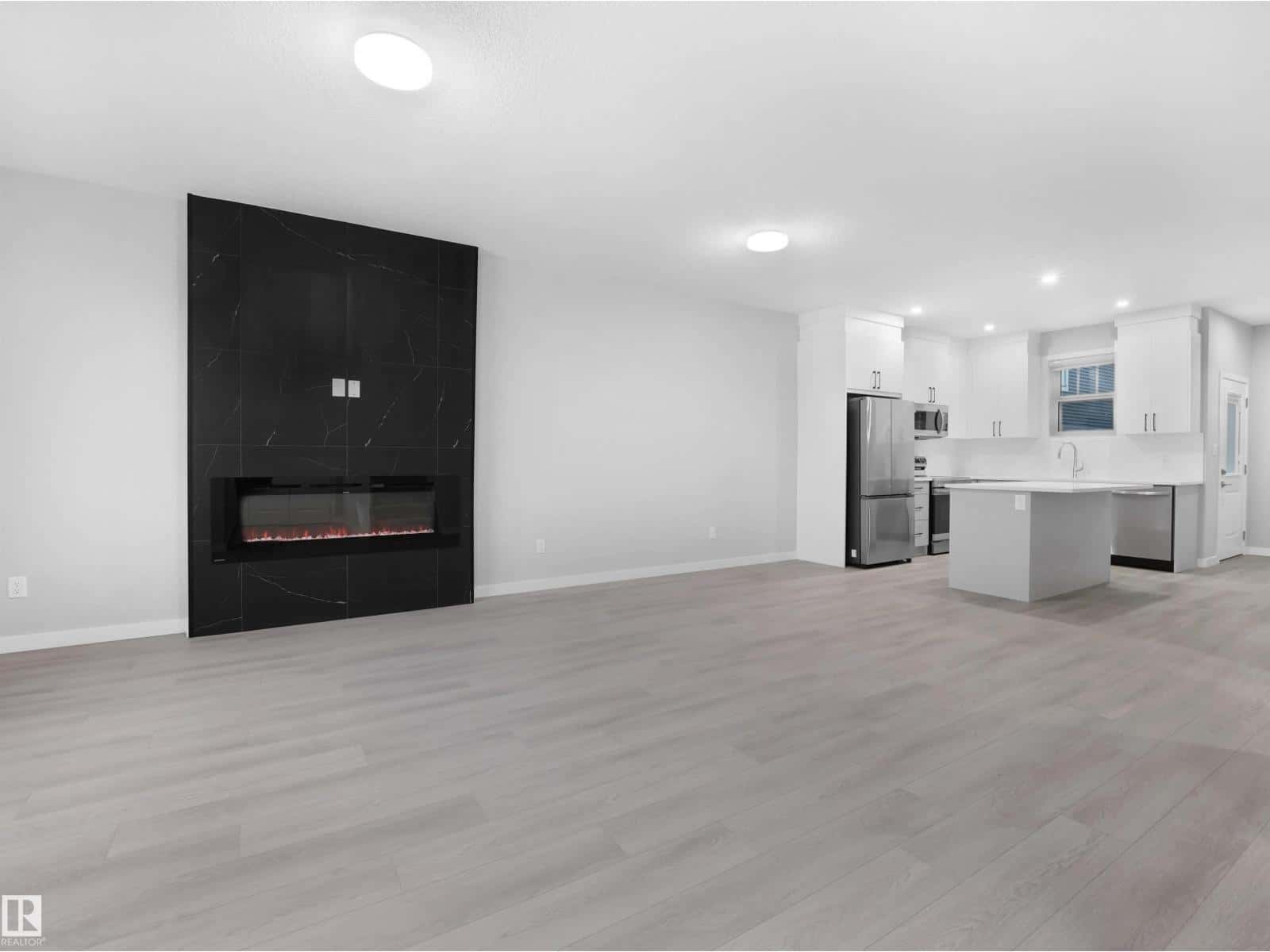 Edmonton — Edmonton - Photo 5 of 49