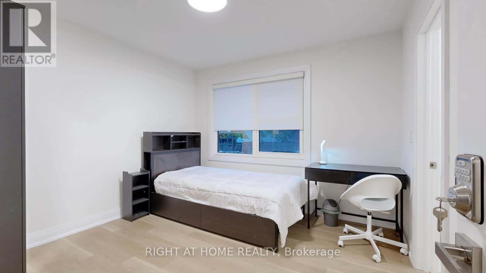 Toronto (Highland Creek) — Toronto (Highland Creek) - Photo 3 of 10