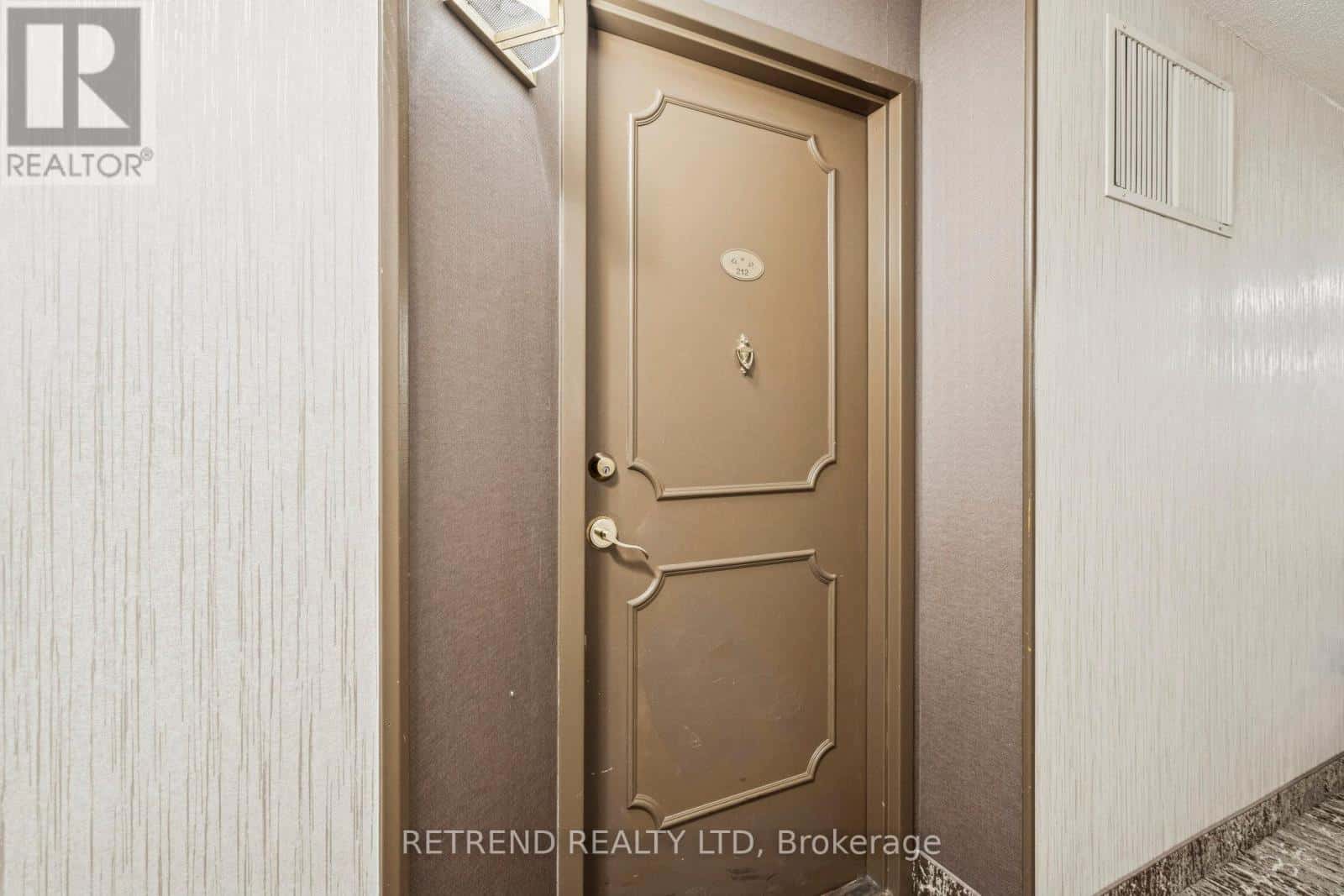 Toronto (Westminster-Branson) — Toronto (Westminster-Branson) - Photo 4 of 25