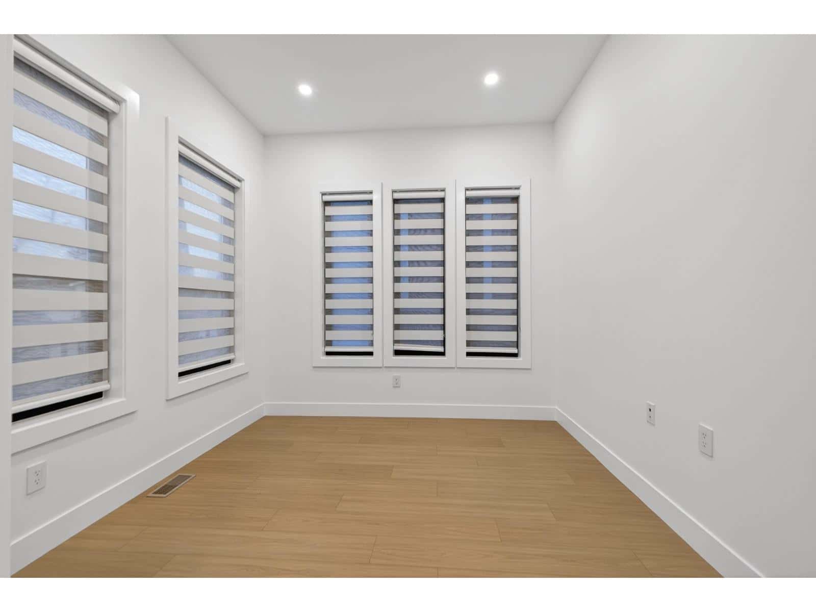 Langley — Langley - Photo 3 of 24