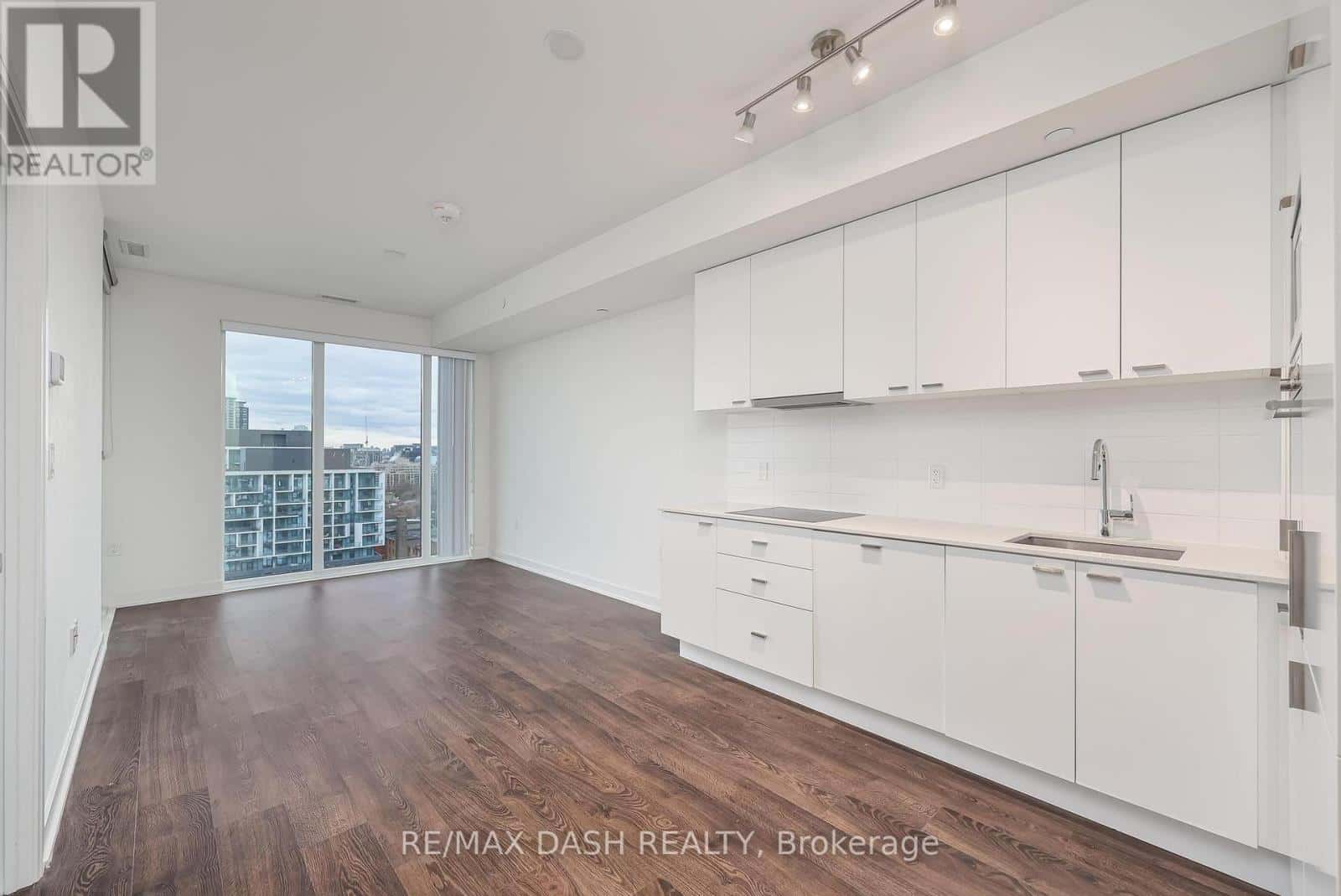 1508W - 27 BATHURST STREET — Toronto (Waterfront Communities) - Photo 5 of 28