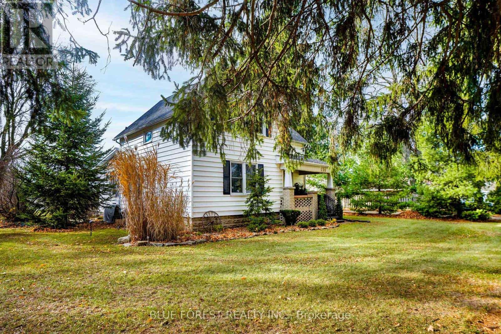 136 FURNIVAL ROAD — West Elgin (Rodney), Ontario - Photo 3 of 100