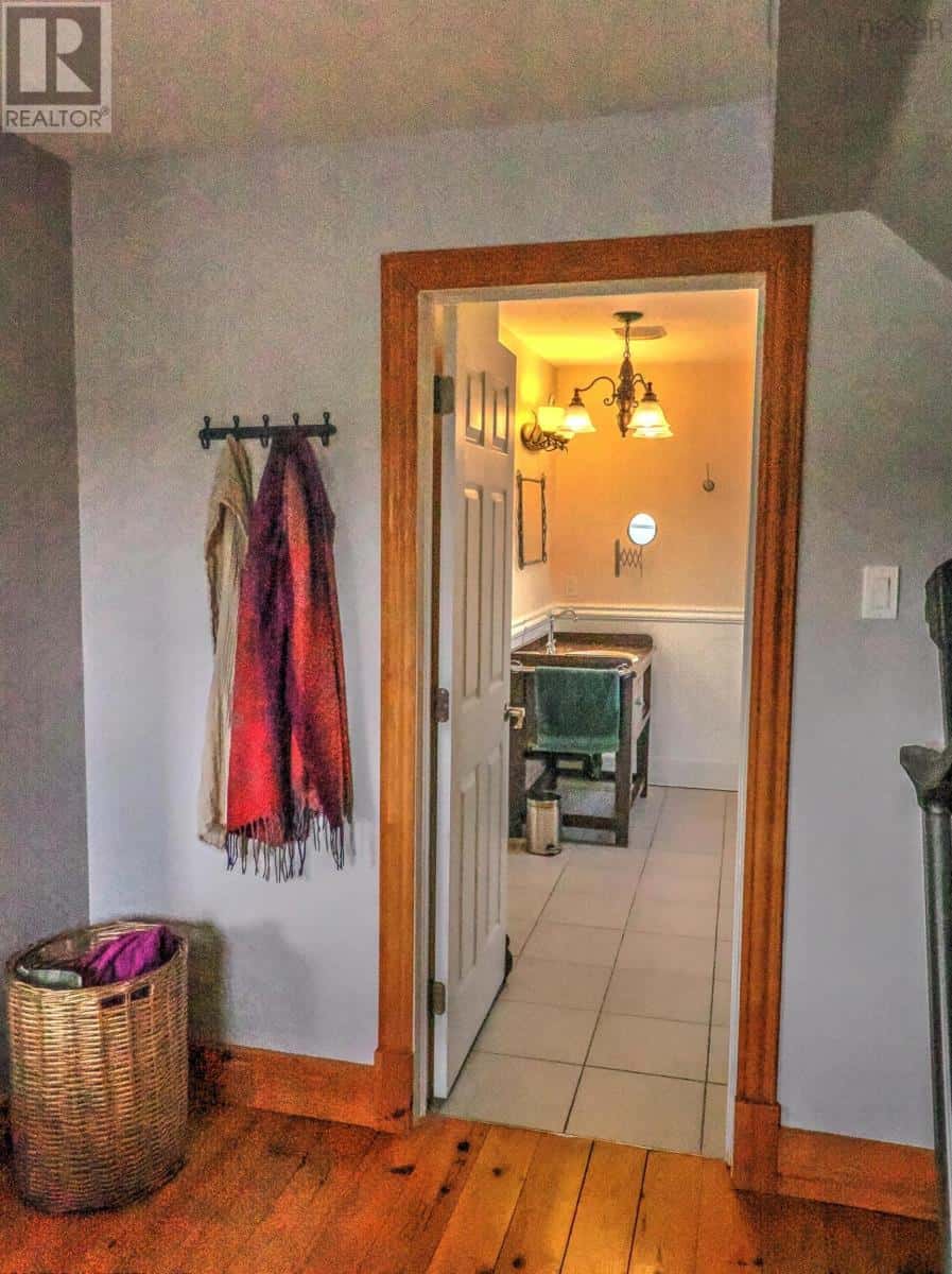 East River Point — East River Point - Photo 2 of 40