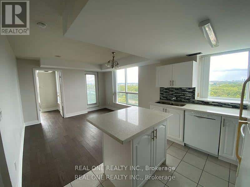 Mississauga (Central Erin Mills) — Mississauga (Central Erin Mills) - Photo 3 of 13