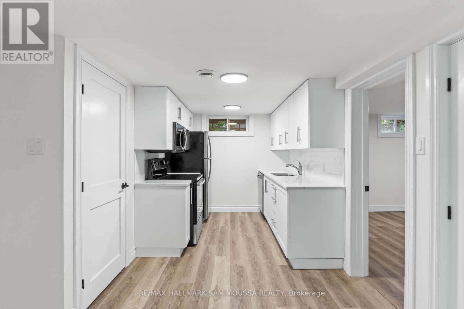 Ottawa — Ottawa - Photo 3 of 12