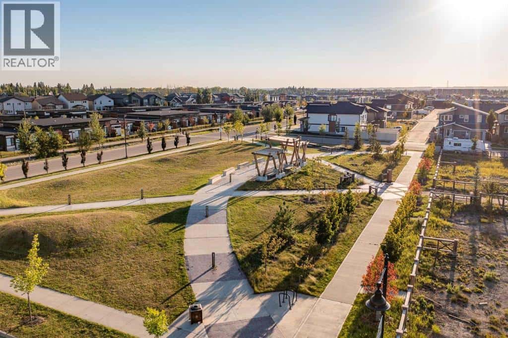 27 Toye Street — Red Deer - Photo 2 of 7