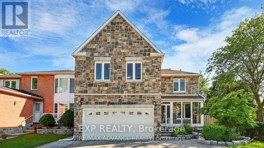 1A - 37 JOSEPH AARON BOULEVARD W — Vaughan (Brownridge) - Photo 3 of 7