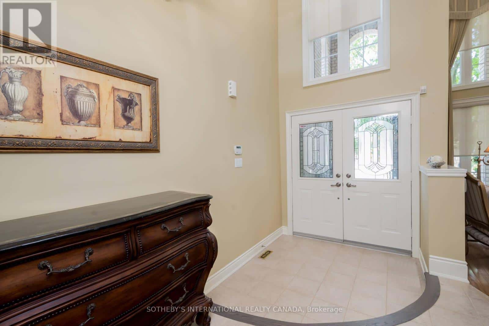 Vaughan (Vellore Village) — Vaughan (Vellore Village) - Photo 5 of 46