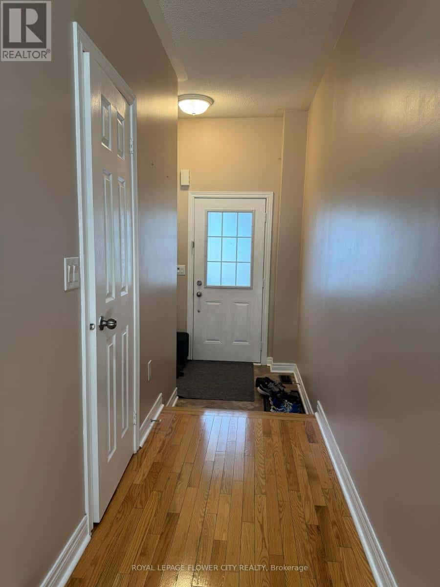 Brampton (Fletcher's Creek Village) — Brampton (Fletcher's Creek Village) - Photo 3 of 48