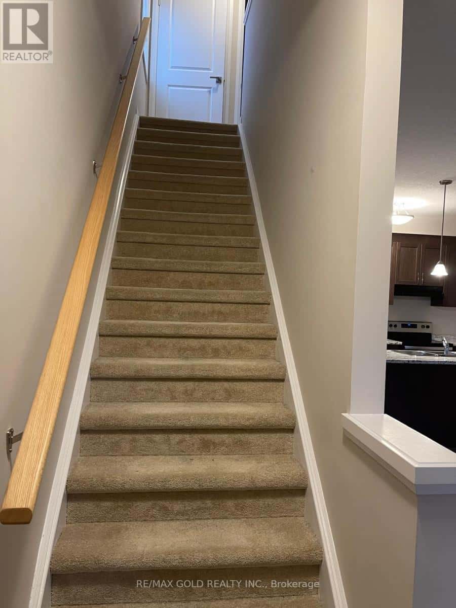 Kitchener — Kitchener - Photo 3 of 15