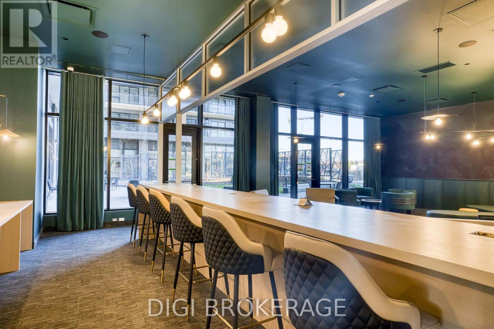 Ottawa — Ottawa - Photo 5 of 50